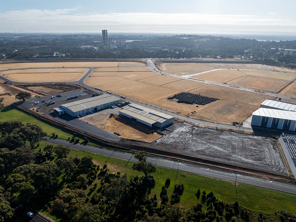 Jackson Asphalt recently completed this impressive new yard for Booth Transport, delivered on behalf of Lecon Constructions, at the new Latitude 32 Industrial Development.